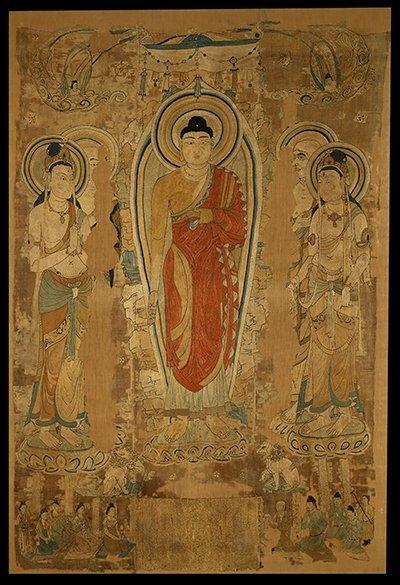 《釋迦牟尼於靈鷲山說法圖》絲織品，約八世紀，敦煌莫高窟出土，現藏英國博物館 。©British Museum, MAS.1129 (Ch.00260)