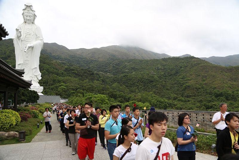 慈山寺舉辦「三步一拜報親恩法會」