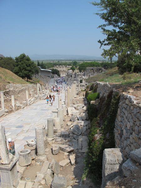 晴空下的Ephesus古城