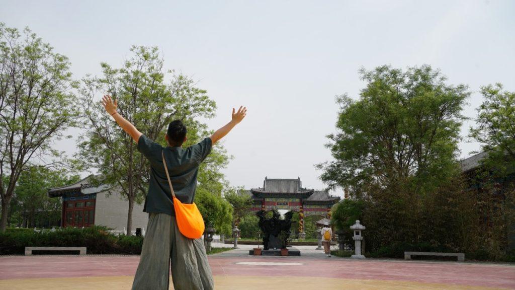 天真園佔地極廣，在此可吸收天地靈氣。